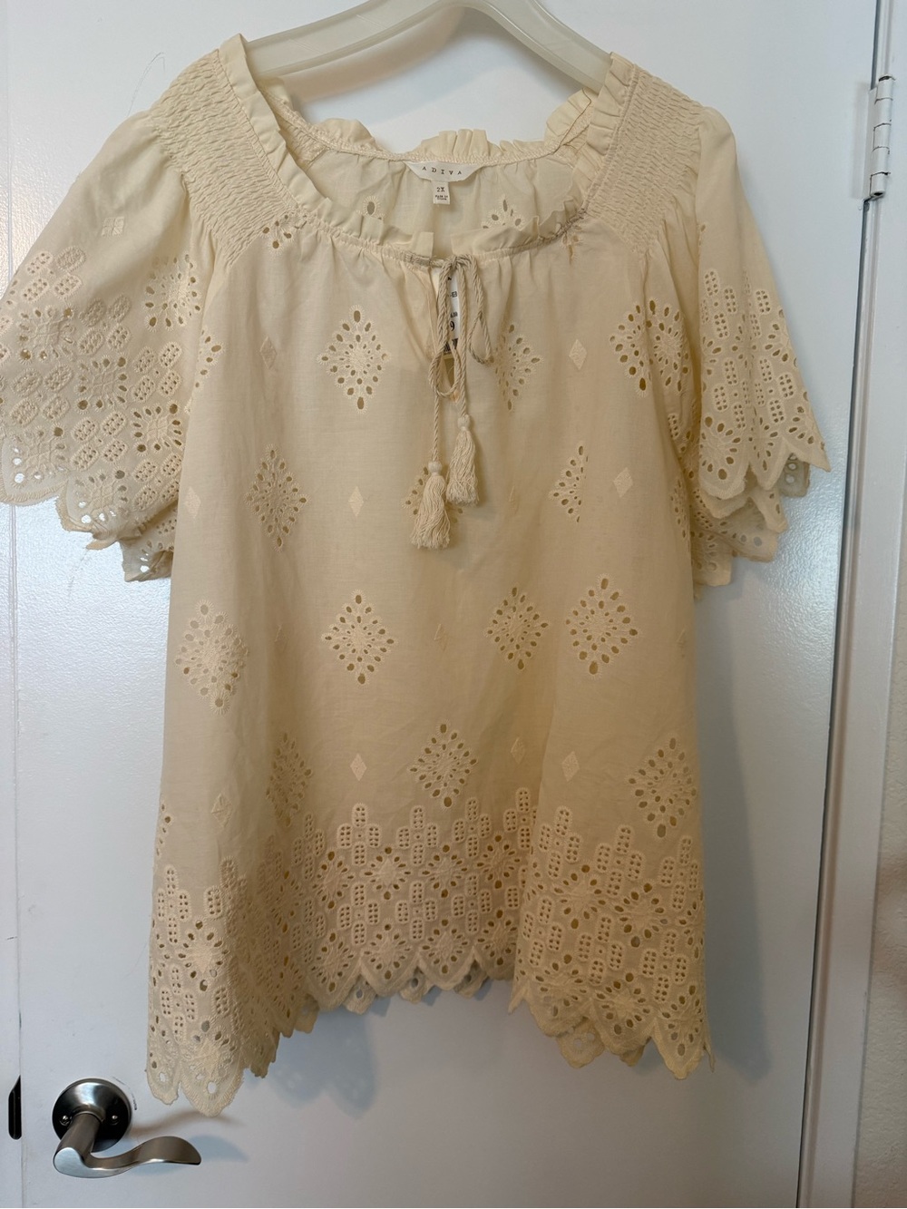 Adiva Cream Eyelet Tassel Peasant Tunic